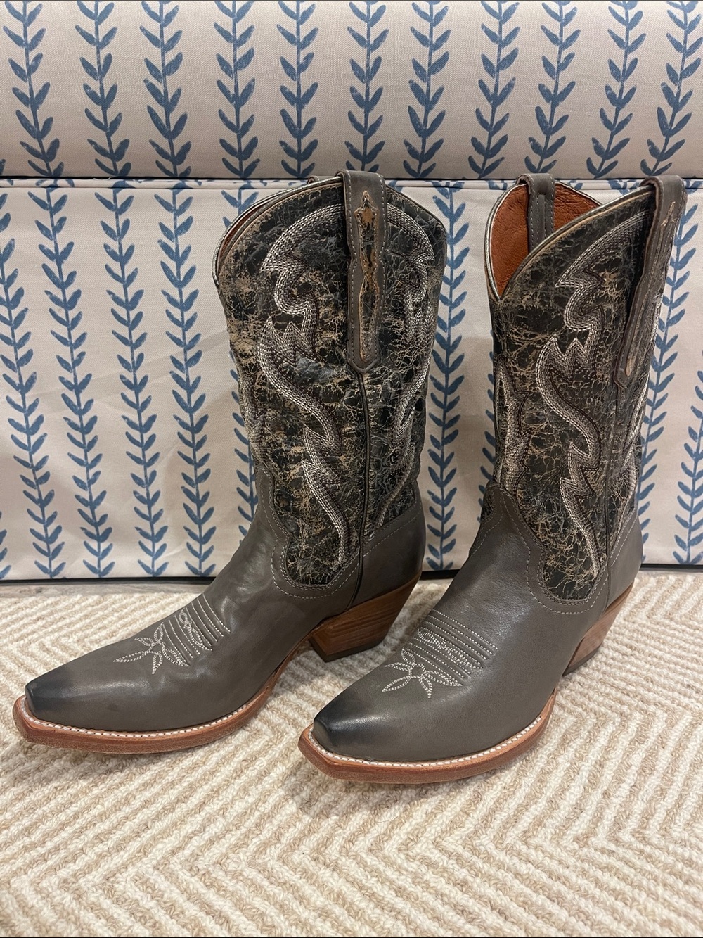 Women’s Dan Post Cowgirl Boots